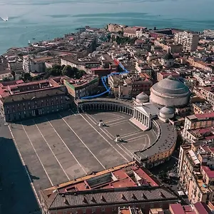 https://blue-house-napoli.hotels-amalfi.com